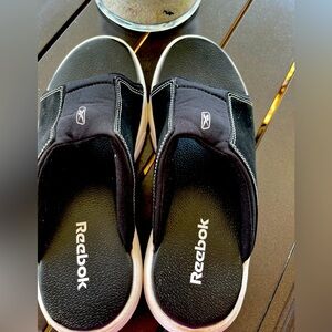 Reebok Slides Size 9